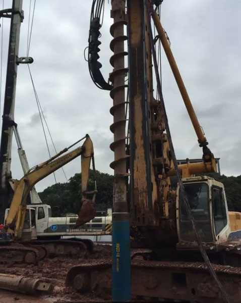 振宇旋挖钻机配大直径潜孔锤技术在广州地铁施工项目
